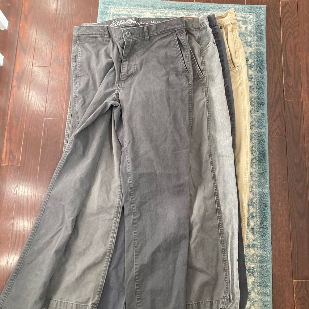 Lot of 5 men’s Eddie Bauer trousers, 30&32